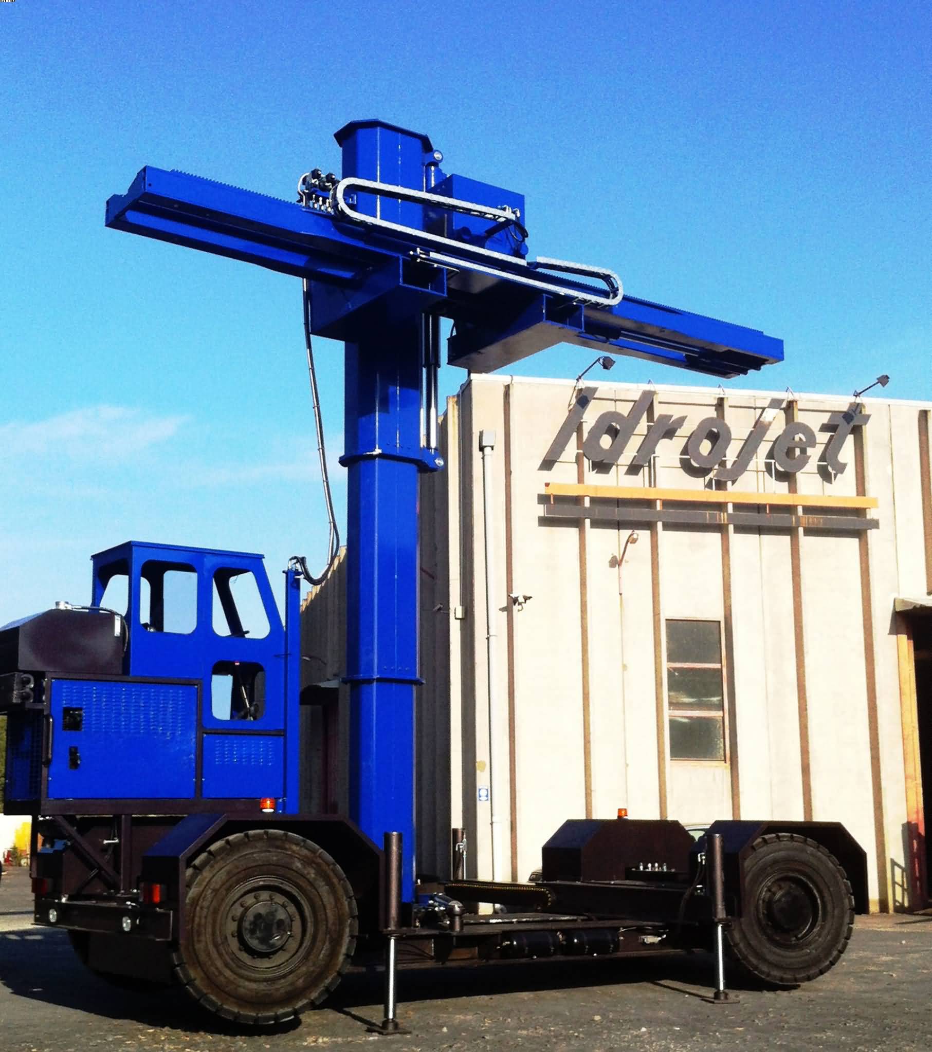 جازنی و بیرون کشیدن باندل های فوق سنگین با قابلیت تنظیم بهمراه اتاقک کنترل مدل Self Propelled Heavy Type Bundle Extractor ساخت ایدروجت ایتالیا